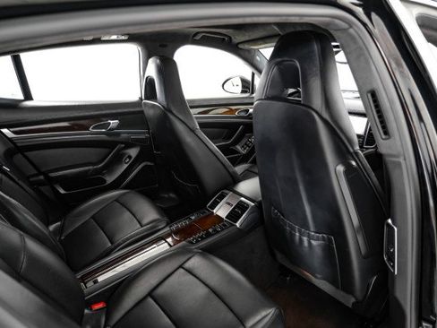 Used 2010 Porsche Panamera Turbo image 40