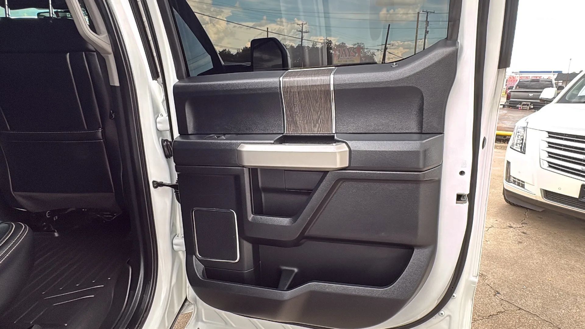 Used 2021 Ford F250 Lariat AWD/4WD image 11