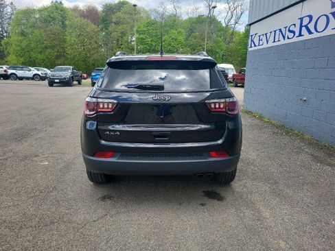 Used 2021 Jeep Compass Latitude AWD/4WD image 7