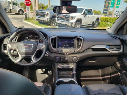 Used 2024 GMC Terrain AT4 w/ Tech Package AWD/4WD image 19