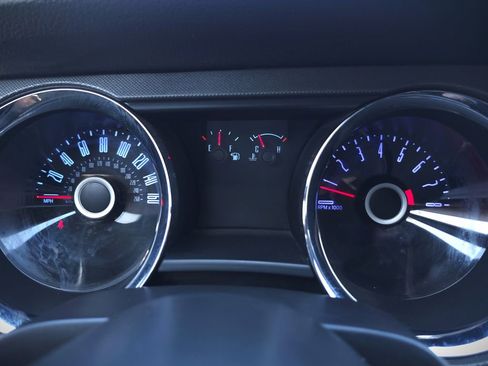 Used 2014 Ford Mustang V6 image 21