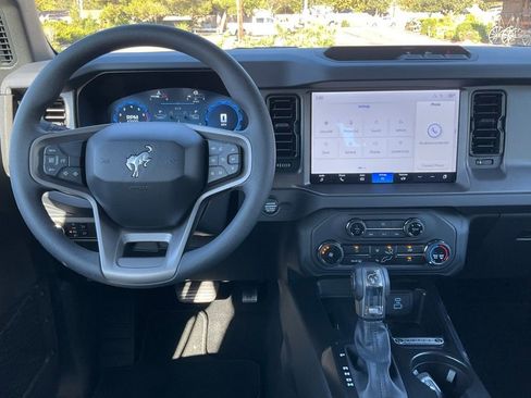 New 2025 Ford Bronco 4-Door image 61