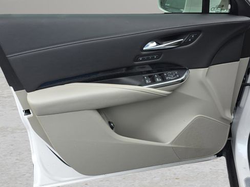 Used 2020 Cadillac XT4 Premium Luxury image 9