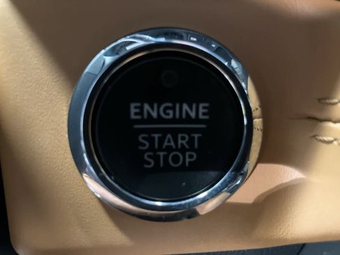 Used 2023 Ford Expedition Platinum image 22