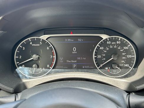 Used 2025 Nissan Altima 2.5 SV FWD image 29