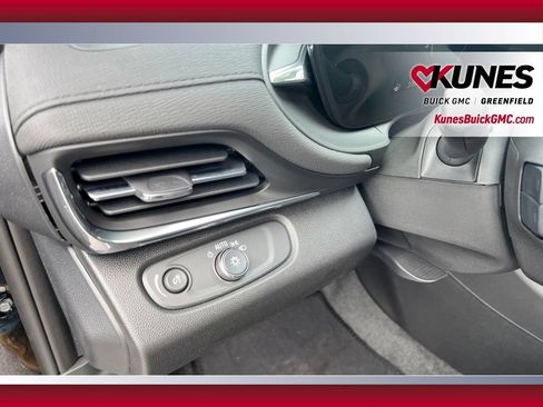 New 2026 Buick Envista Sport Touring w/ Convenience I Package FWD image 17