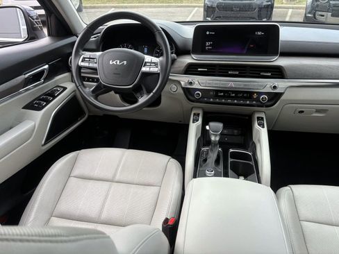 Used 2022 Kia Telluride EX w/ EX Premium Package image 31