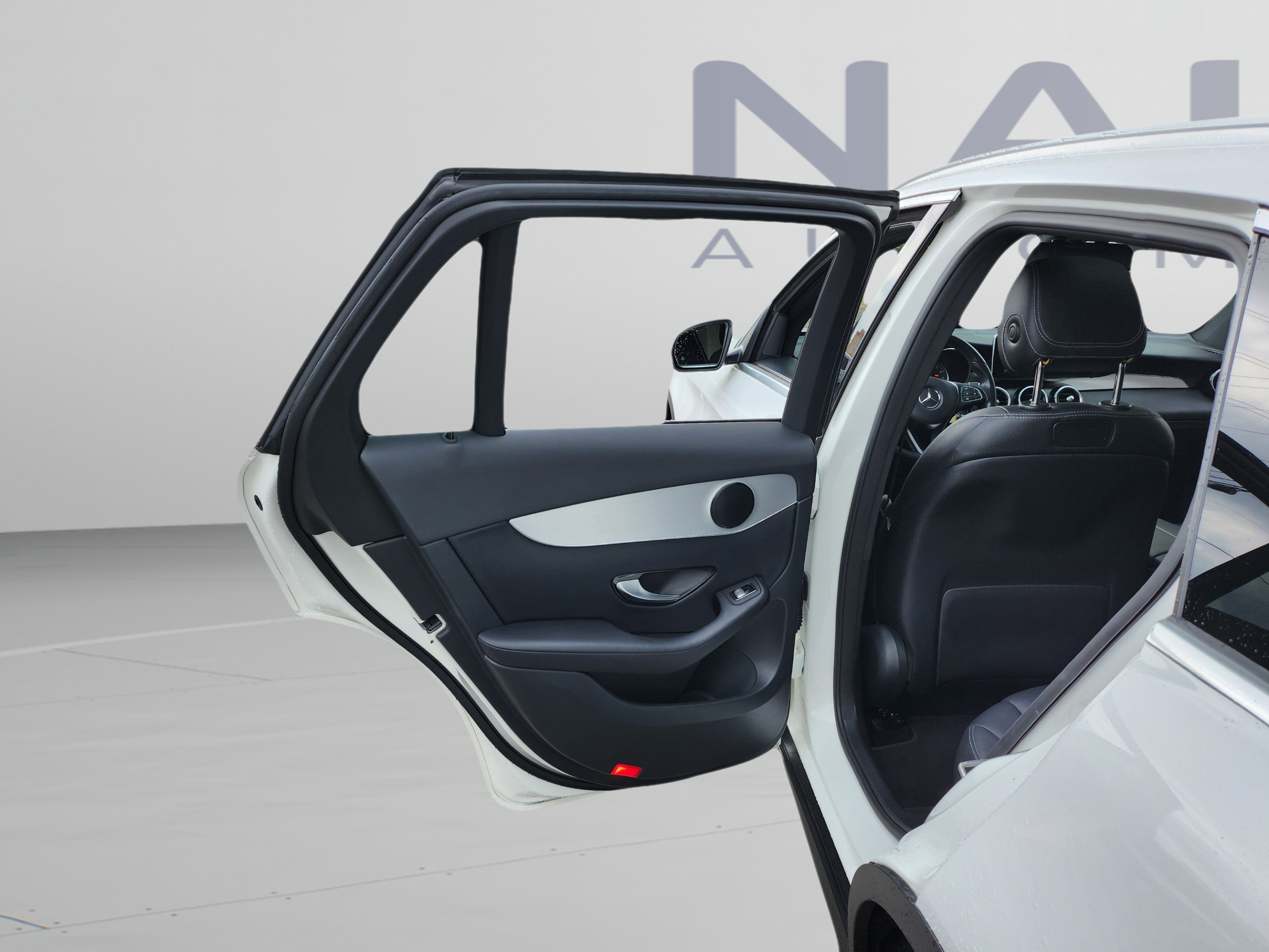Used 2019 Mercedes-Benz GLC 300 image 21