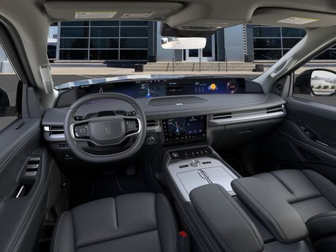 New 2026 Lincoln Navigator Reserve AWD/4WD image 9