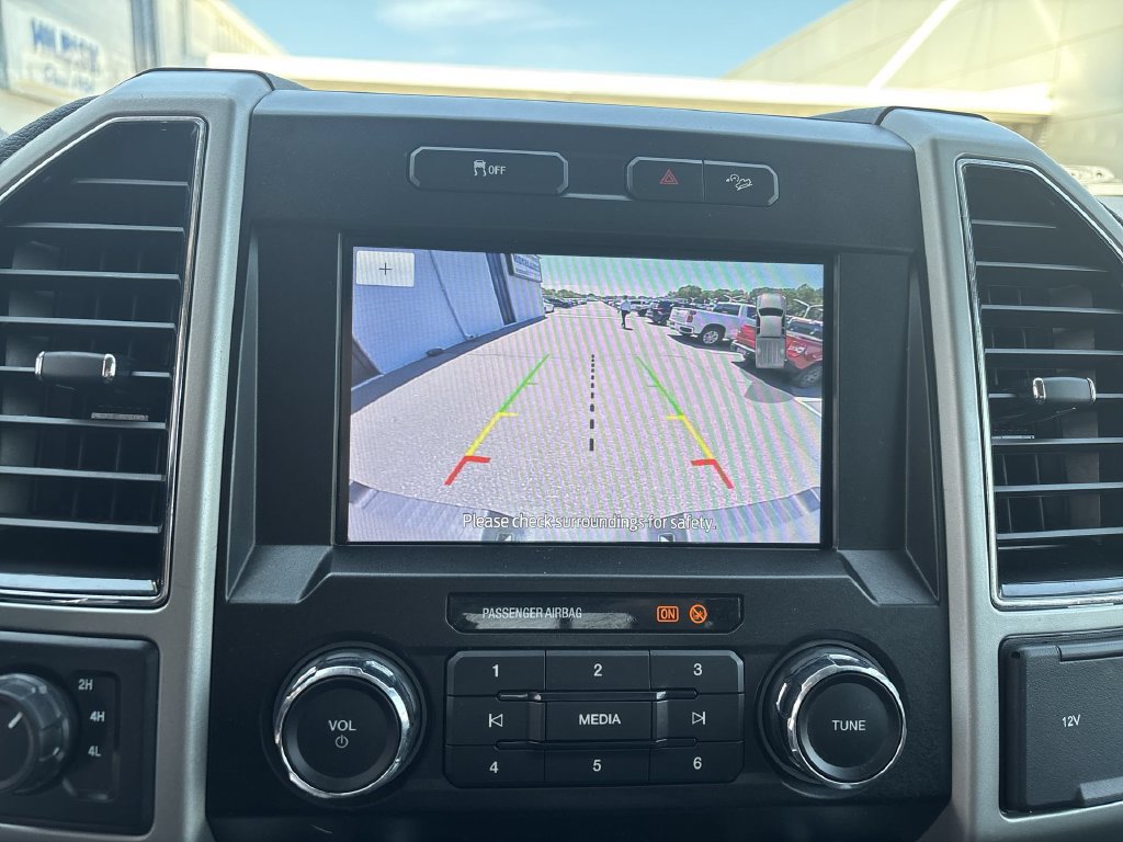 Used 2021 Ford F350 Lariat AWD/4WD image 24