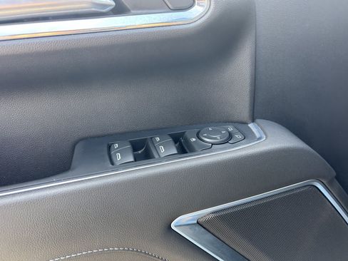 Used 2022 Chevrolet Silverado 1500 LT RWD image 15