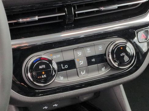 New 2026 Buick Envista Sport Touring w/ Convenience I Package FWD image 9
