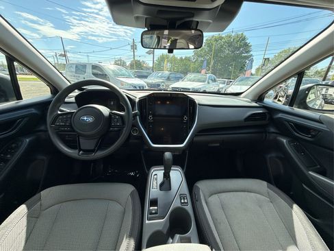 Used 2024 Subaru Crosstrek 2.0i Premium AWD/4WD image 31