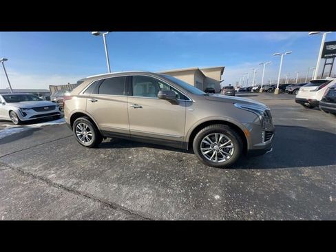 Certified 2023 Cadillac XT5 Premium Luxury image 9