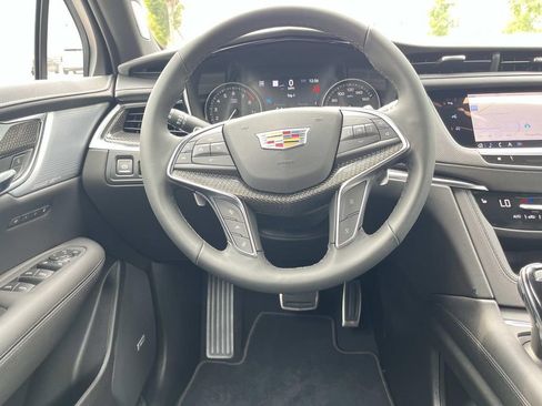 New 2025 Cadillac XT5 Sportv w/ Technology Package image 13