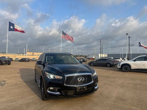 Used 2017 INFINITI QX60 FWD w/ Premium Plus Package image 3