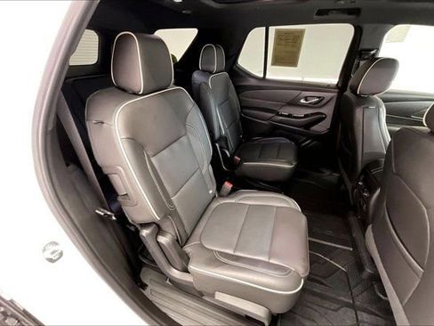 Used 2023 Chevrolet Traverse Premier w/ Redline Edition AWD/4WD image 18
