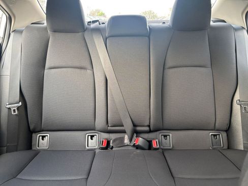 Used 2025 Toyota Corolla LE image 36