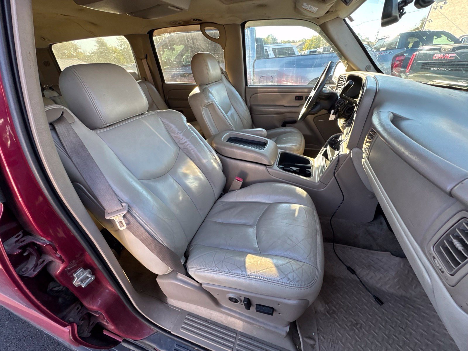 Used 2004 Chevrolet Suburban LT w/ Preferred Equipment Group AWD/4WD image 35