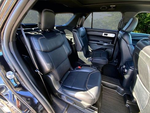 Used 2020 Ford Explorer ST w/ Premium Technology Package image 25