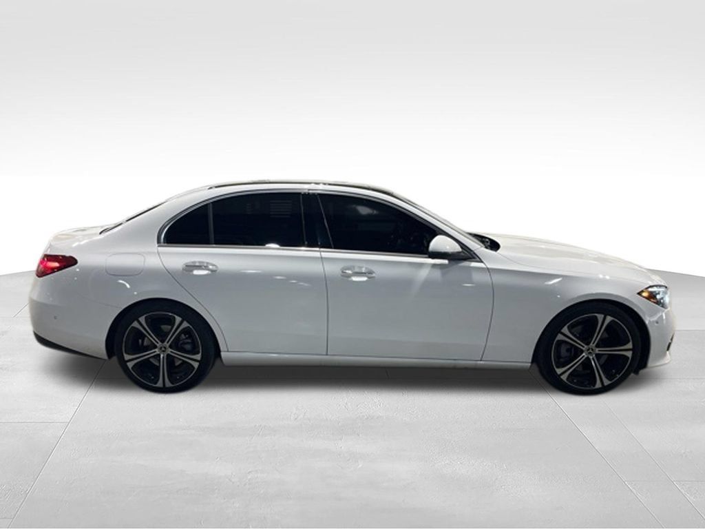 Used 2022 Mercedes-Benz C 300 Sedan image 5