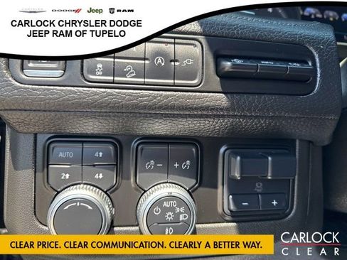 Used 2021 GMC Yukon XL Denali w/ Denali Premium Package AWD/4WD image 13