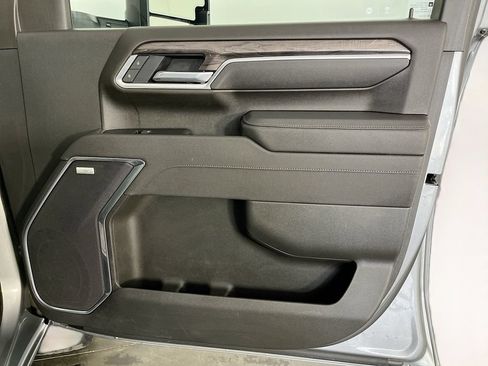 Used 2025 Chevrolet Silverado 2500 LTZ w/ Trail Boss Package AWD/4WD image 36