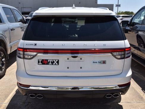 Used 2022 Lincoln Aviator Reserve w/ Equipment Group 201A AWD/4WD image 6