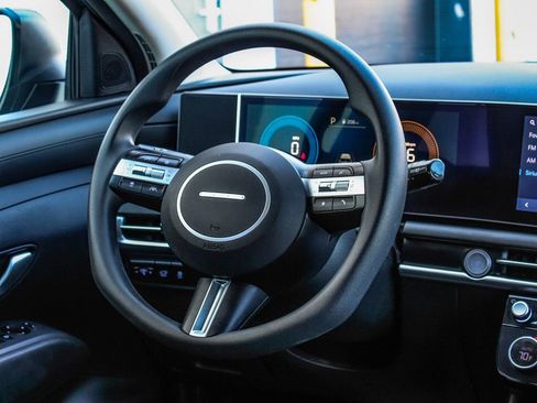 Used 2025 Hyundai Tucson SEL image 24