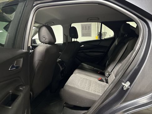 Used 2022 Chevrolet Equinox LT FWD image 22