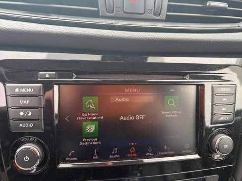 Used 2018 Nissan Rogue SL w/ Premium Package image 17