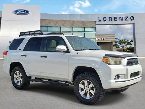 Used 2013 Toyota 4Runner SR5 w/ Convenience Pkg AWD/4WD image 3