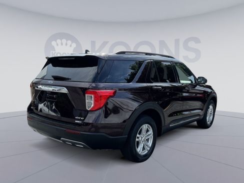 Used 2022 Ford Explorer XLT w/ Equipment Group 202A AWD/4WD image 7