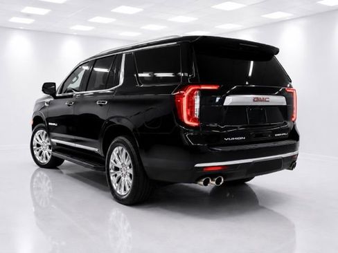 Used 2023 GMC Yukon Denali AWD/4WD image 7