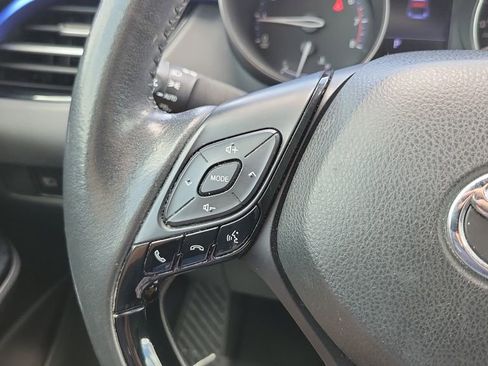 Certified 2020 Toyota C-HR XLE FWD image 20