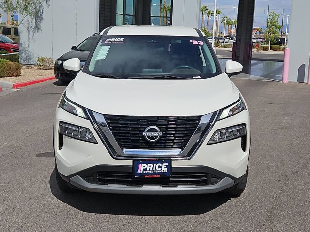 Used 2023 Nissan Rogue SV FWD image 2