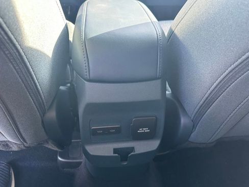 New 2025 Ford Maverick XLT w/ XLT Luxury Package image 17