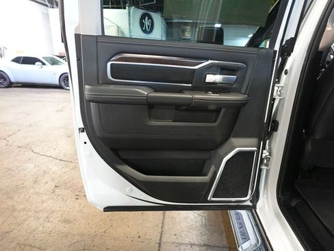 Used 2024 RAM 2500 Laramie AWD/4WD image 26