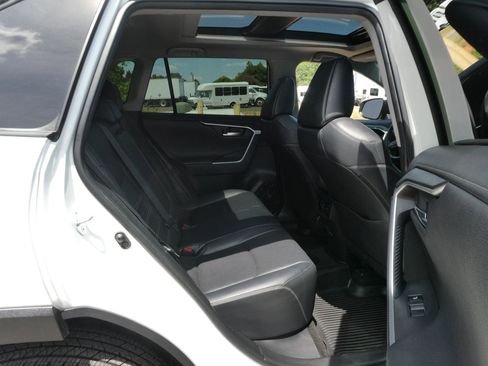 Used 2019 Toyota RAV4 Limited w/ Advanced Technology Package AWD/4WD image 29
