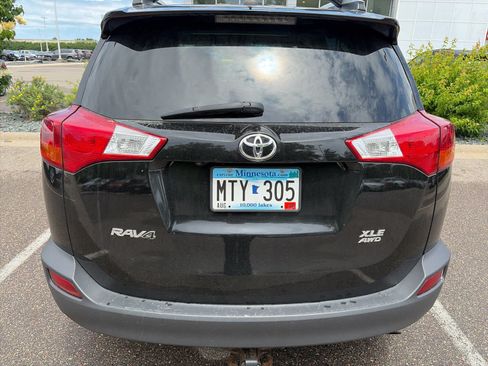 Used 2013 Toyota RAV4 XLE AWD/4WD image 5