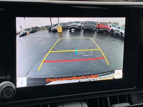 Used 2025 Toyota RAV4 XLE image 17