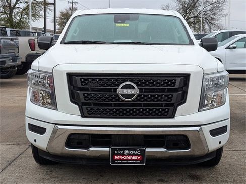 Used 2023 Nissan Titan SV w/ SV Convenience Package image 6