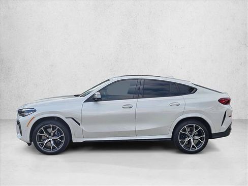 Used 2023 BMW X6 M50i w/ Parking Assistance Package image 8