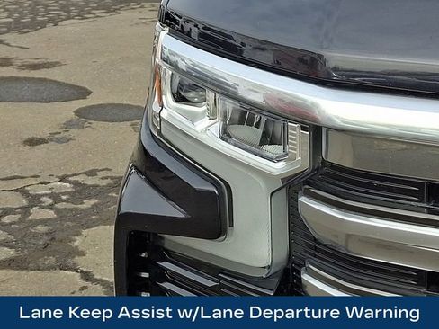 Used 2023 Chevrolet Silverado 1500 High Country w/ Technology Package image 30