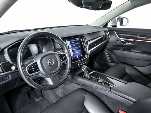 Used 2018 Volvo S90 T5 Momentum w/ Convenience Package AWD/4WD image 8