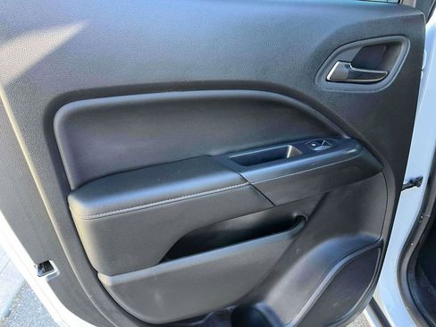 Used 2022 GMC Canyon AT4 w/ Trailering Package image 3