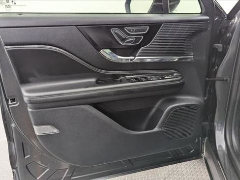 Used 2020 Lincoln Corsair FWD image 13