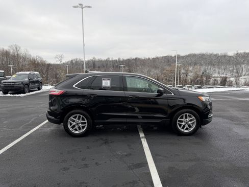 Certified 2024 Ford Edge SEL w/ Convenience Package image 5
