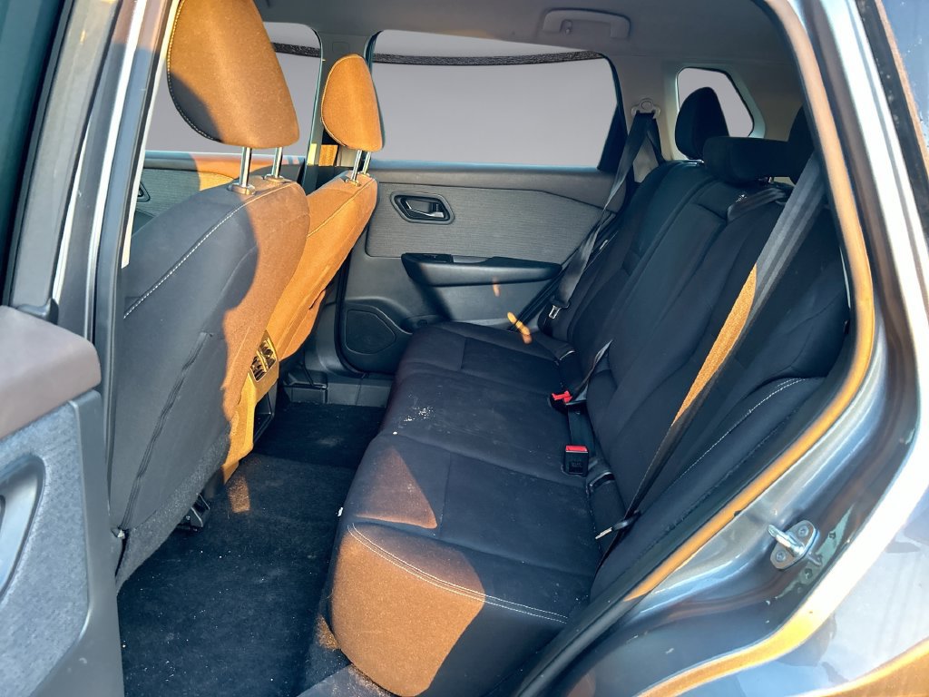 Used 2023 Nissan Rogue S FWD image 28