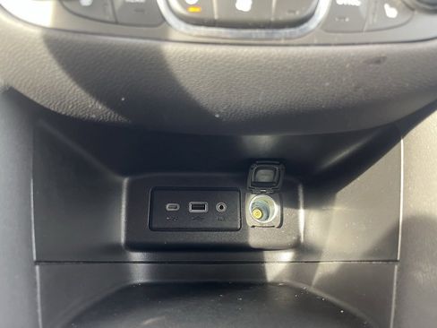 Used 2023 Chevrolet Equinox RS w/ RS Leather Package image 18